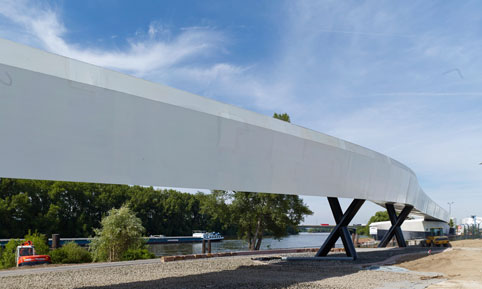 Brücke lang