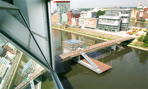 Livingbridge Düsseldorf