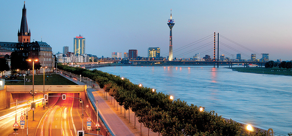 Tieferlegung der Rheinuferstraße, Düsseldorf