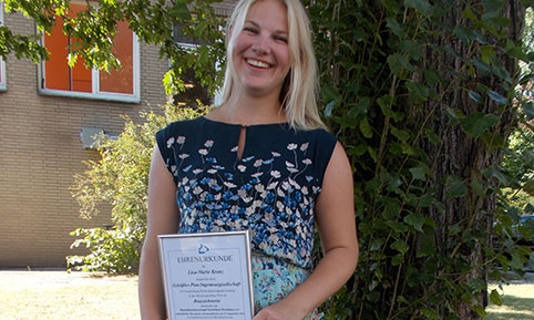 Lisa Marie Krenz Urkunde IHK Bestenehrung