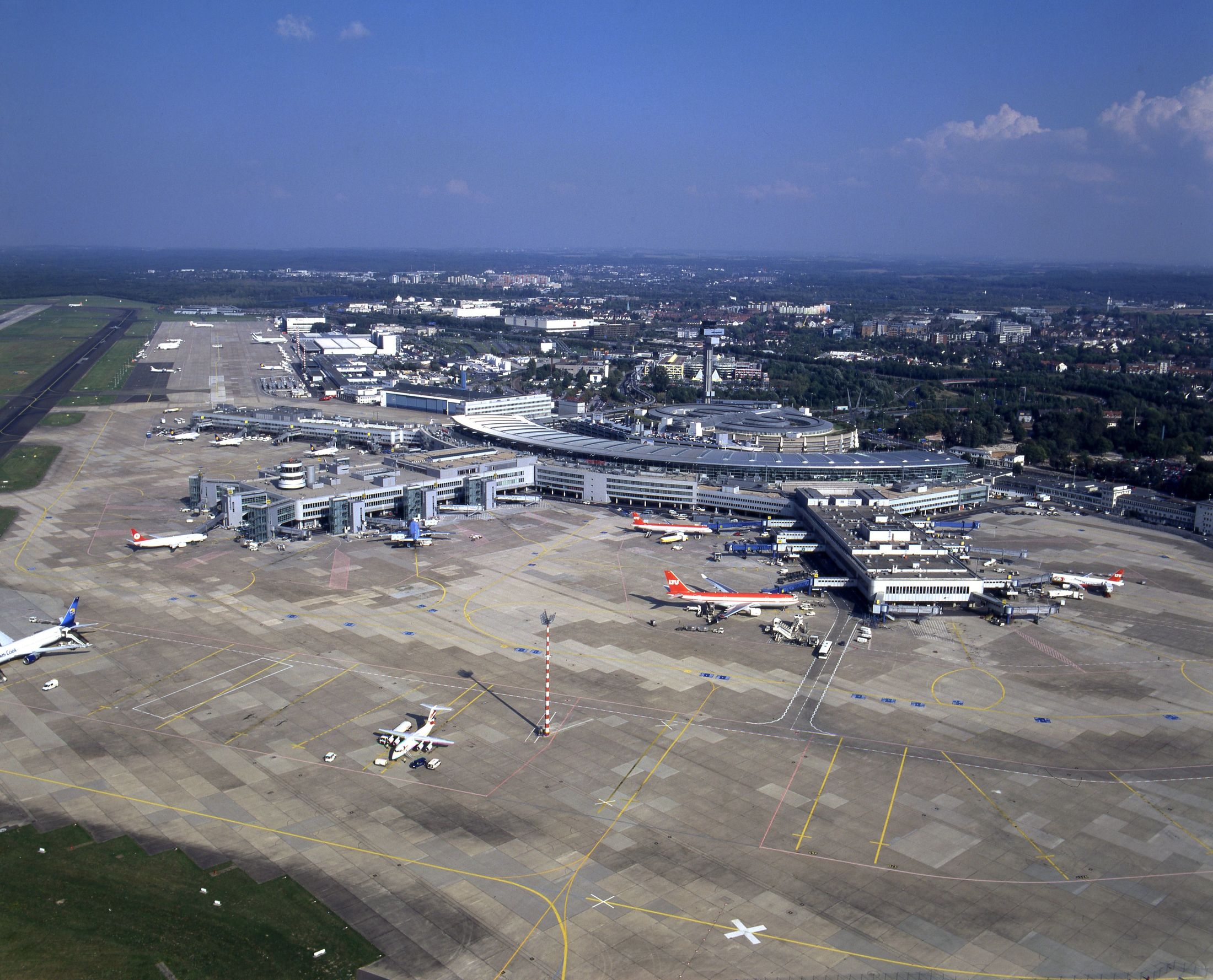 Flughafen Düsseldorf Airport Flugsteig Gesamtkoordination